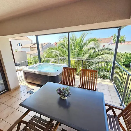 Apartmán Damir - With Jacuzzi Crikvenica
