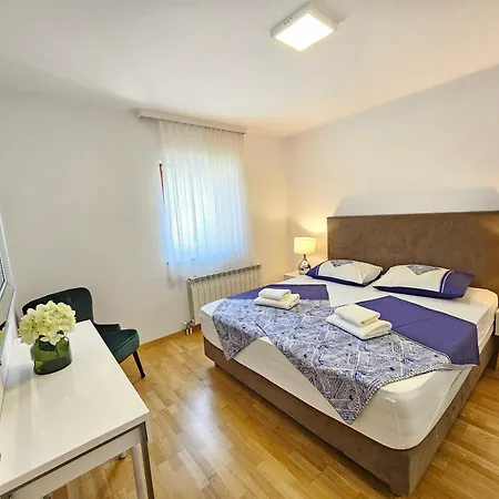 Damir - With Jacuzzi *