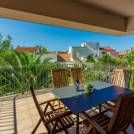 Damir - With Jacuzzi Apartment Crikvenica