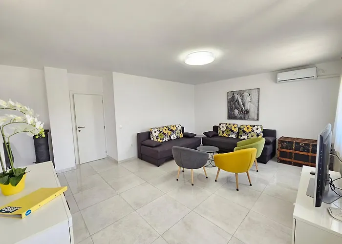 Damir - With Jacuzzi Apartman Crikvenica